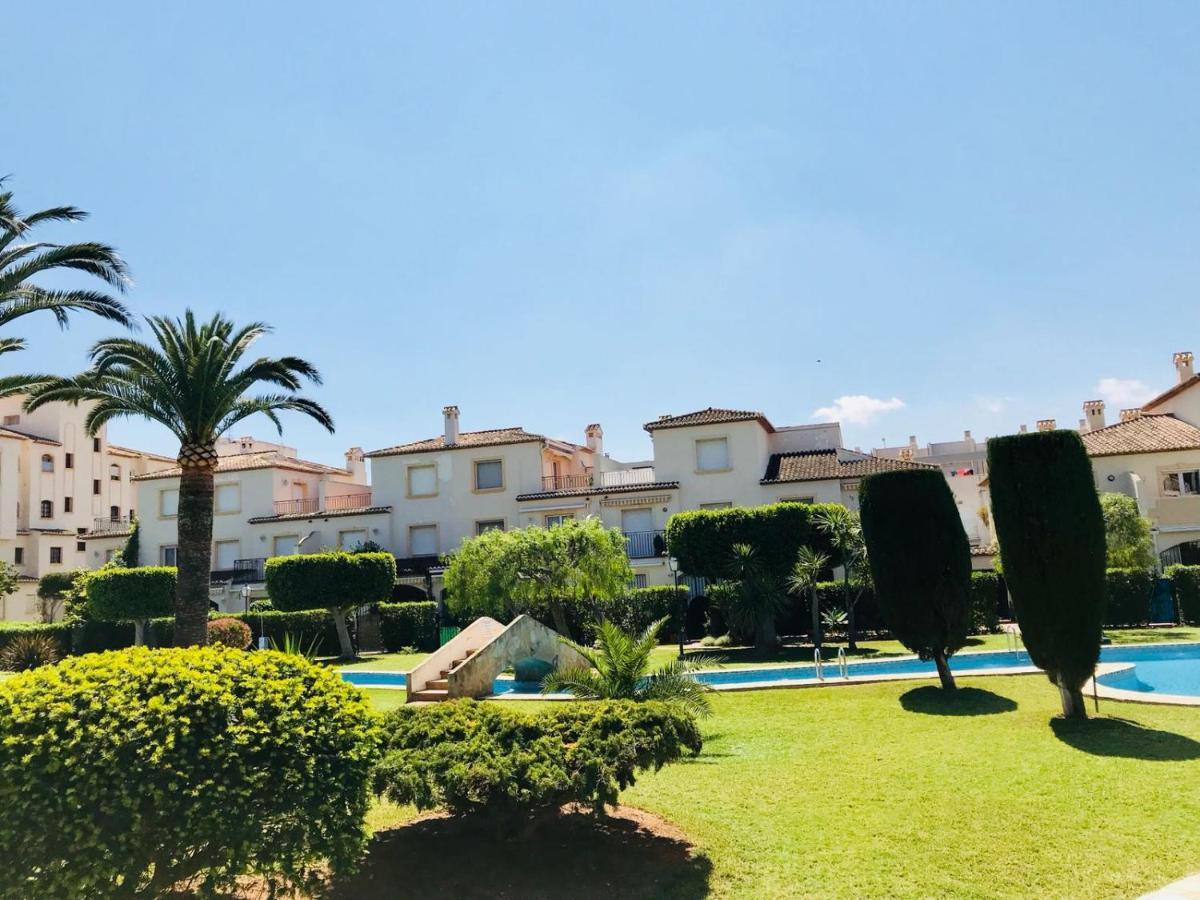 Bungavilla House In La Isla Хавеа Экстерьер фото
