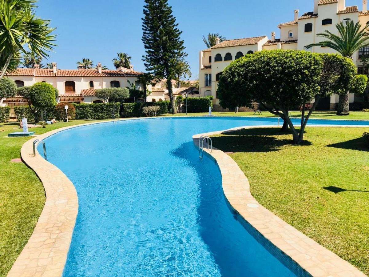 Bungavilla House In La Isla Хавеа Экстерьер фото